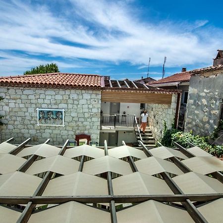Cona Butik Otel Алачати Экстерьер фото