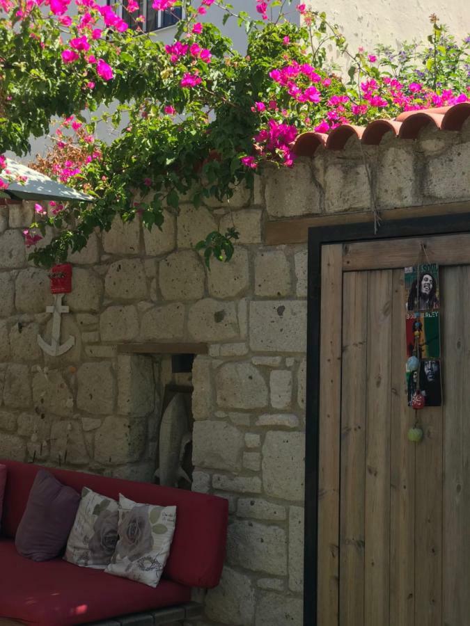 Cona Butik Otel Алачати Экстерьер фото